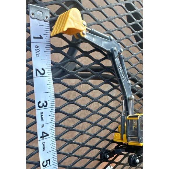 Mixed Lot of 6 Superheroes and John Deere Collectible Toys Multicolored (READ) - Picture 8 of 10